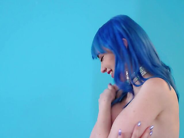 Photographer fucks blue hair lingerie model Jewelz Blu