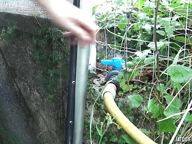 Outdoor anal with the gardener featuring Marie Galant aka Marie LumaCarie