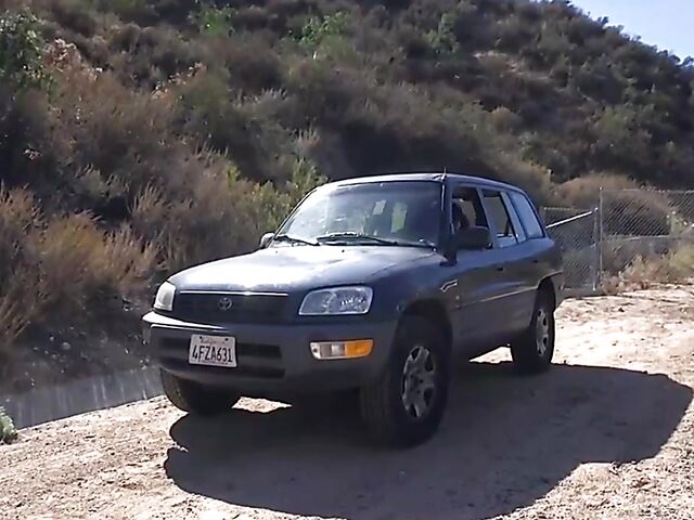 Outdoor bondage sex with big boobed Ivy Lebelle