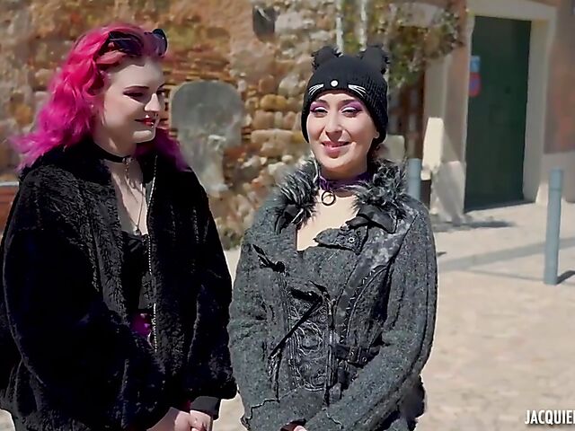 Alternative FFM threesome with tattooed French girls Trixy Kitty and Irogenia