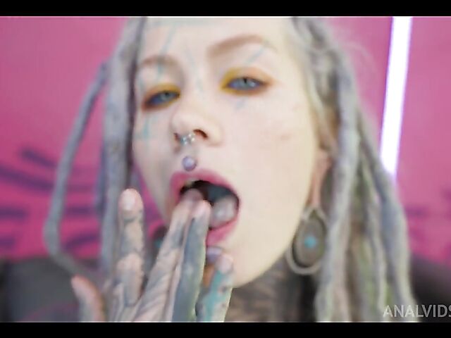 Addicted to double anal tattoo covered freak Anuskatzz can't get enough