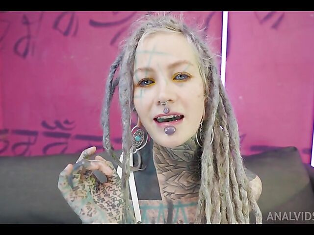 Addicted to double anal tattoo covered freak Anuskatzz can't get enough