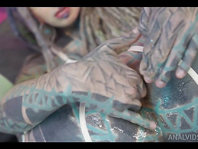Addicted to double anal tattoo covered freak Anuskatzz can't get enough