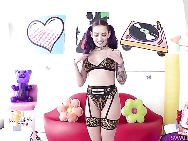 Deep throat session in lingerie with purple-haired Bailey Base