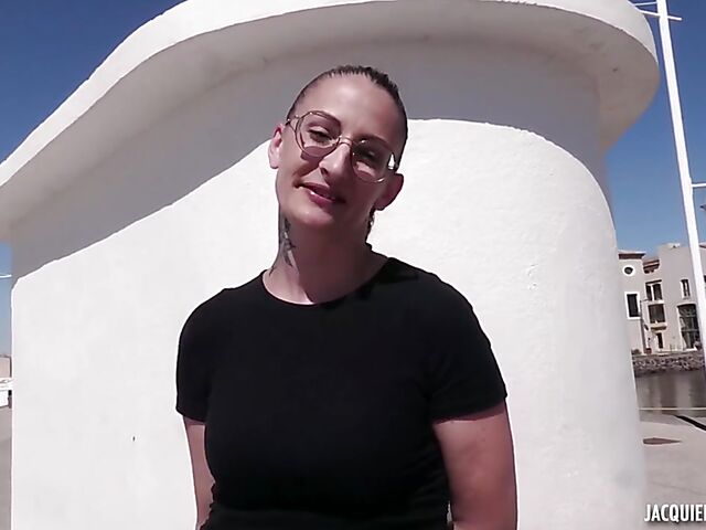 34-year-old French MILF with glasses Arianna gets nasty