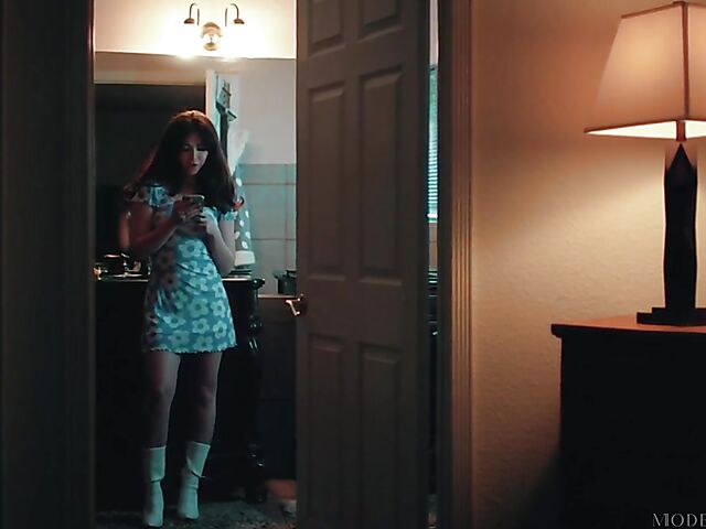 Petite Jane Wilde craves double penetration