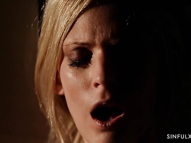 Tennis girls Lovita Fate and Candee Licious have hot lesbian sex after shower