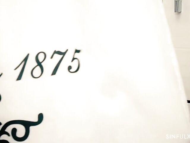 Tennis girls Lovita Fate and Candee Licious have hot lesbian sex after shower