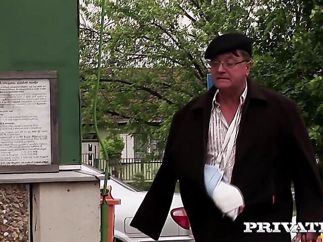 Young nurse Melanie Memphis fucks a lucky old man