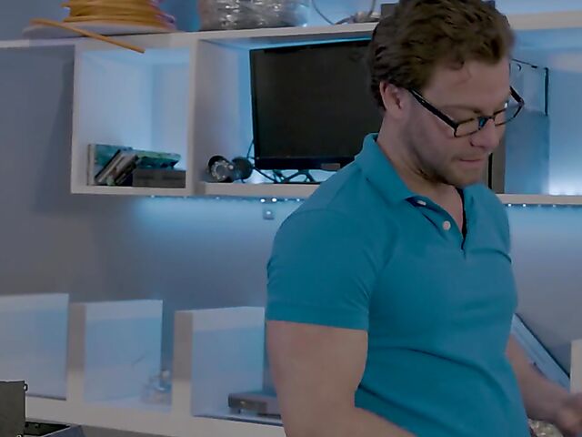 All natural April Olsen has a good time with Seth Gamble