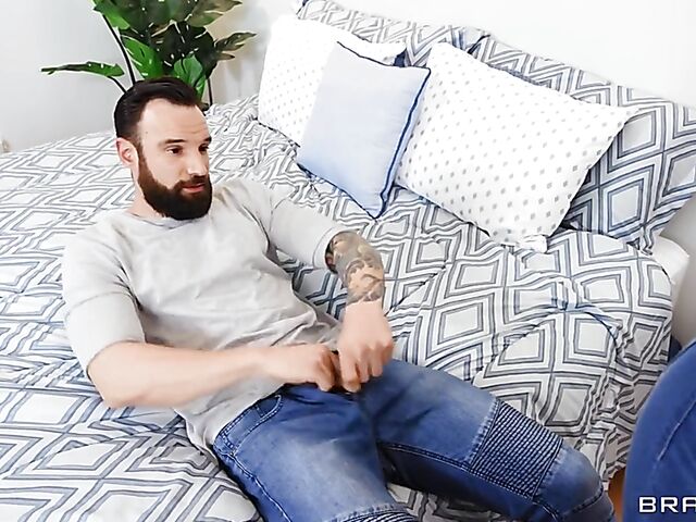 Bedroom jeans fuck with big boobed Azul Hermosa