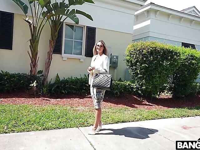 Mandy Rhea - Chick with glasses interracial in a fuck van