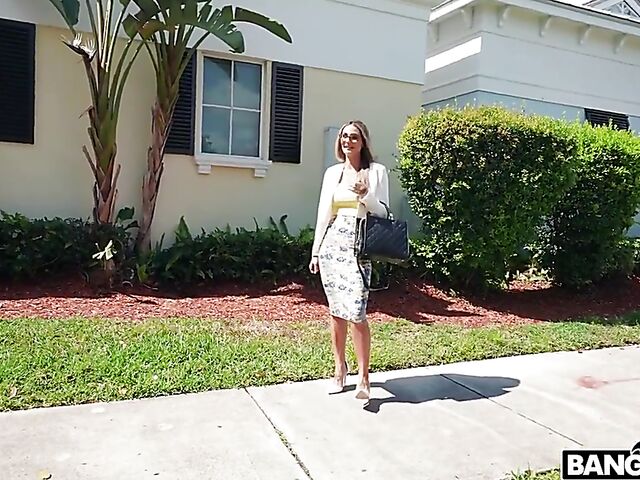 Mandy Rhea - Chick with glasses interracial in a fuck van