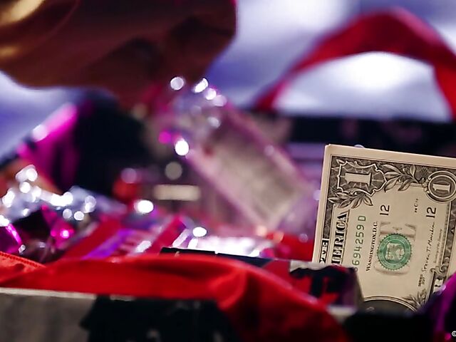 Sexy fishnet solo with sensual pin up babe Gianna Dior