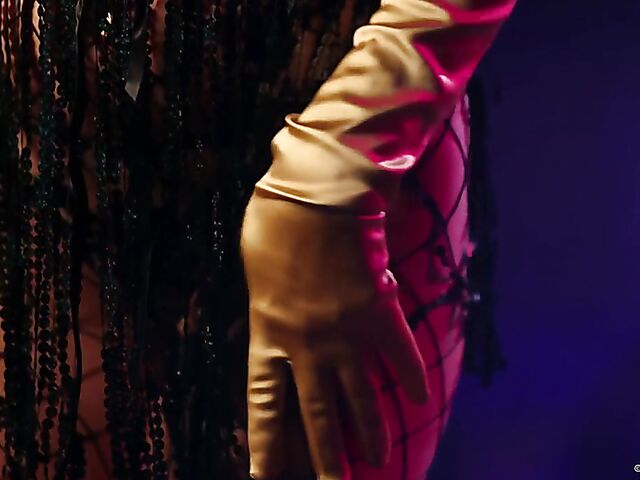 Sexy fishnet solo with sensual pin up babe Gianna Dior