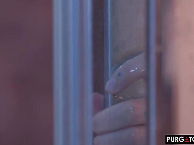 Chloe Temple & Clara Trinity - Threesome surprise after the shower