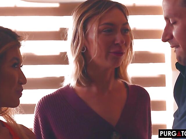 Chloe Temple & Clara Trinity - Threesome surprise after the shower