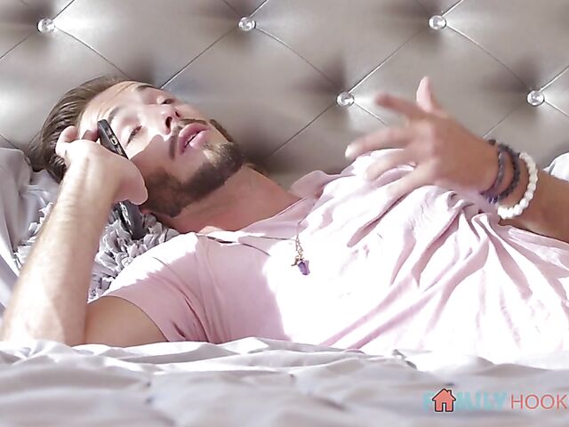 Hot stepmom Kayla Paige fulfills her sexual fantasies