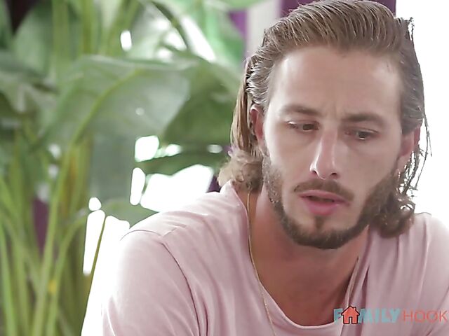 Hot stepmom Kayla Paige fulfills her sexual fantasies