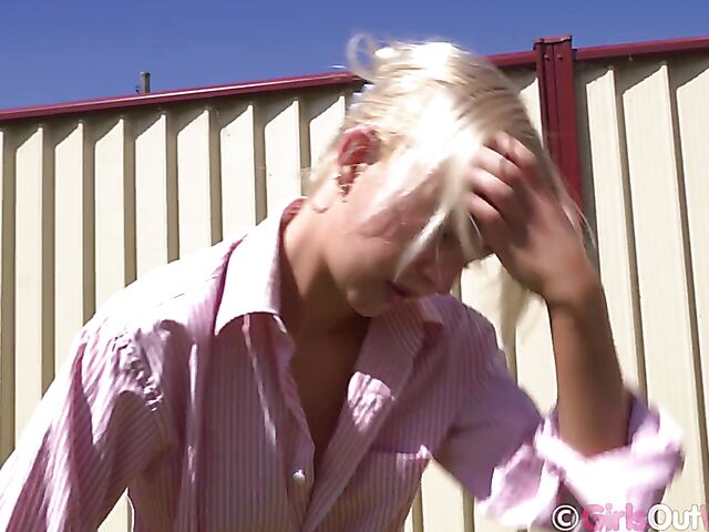 Tennis practice and outdoor masturbation with blonde Billie