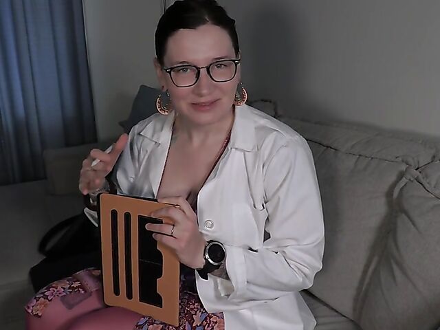 Dirty talking MILF doctor Bettie Bondage loves anal toys