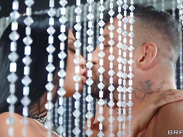 Sapphire Lapiedra - Gorgeous latina anal and facial