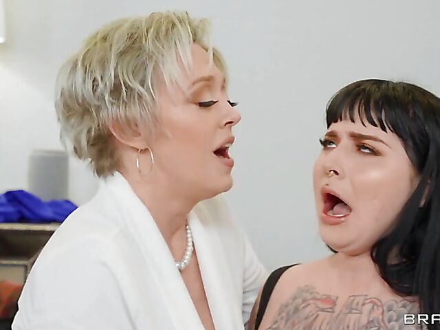 Maid Olivia Vee and MILF Dee Williams are busty lesbian sybian riders