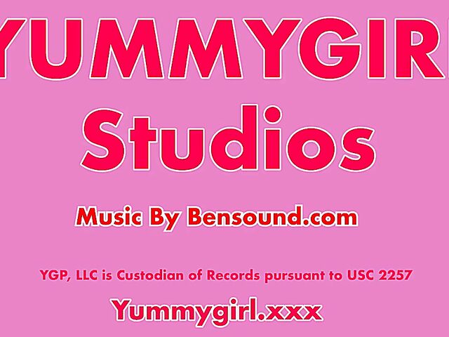 Sofie Marie - Skinny tall MILF solo posing for sexy photoshoots