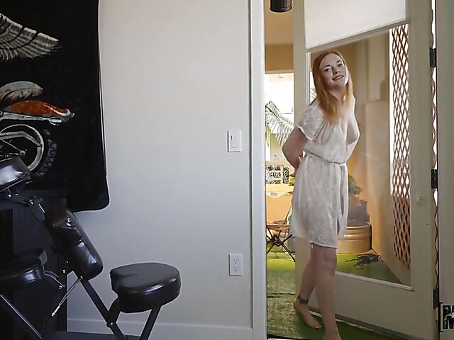 Samantha Reigns - Curious redhead POV fucking