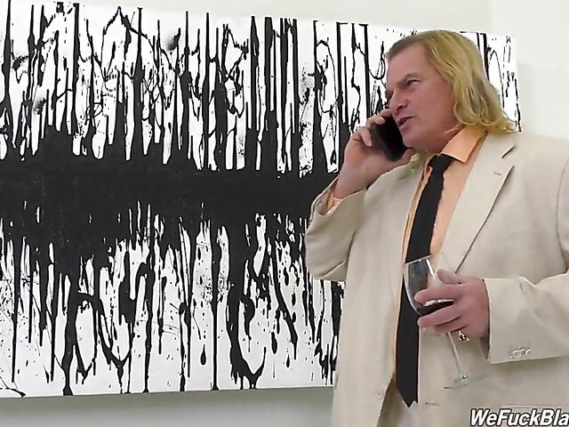 Pink-haired big butt ebony Ms London wants to suck and fuck Evan Stone's old white meat