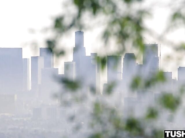 Tushy anal night with Colombian babe Summer Col