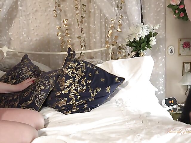 Eva Jayne - Shaved mature and young guy fuck in her bedroom