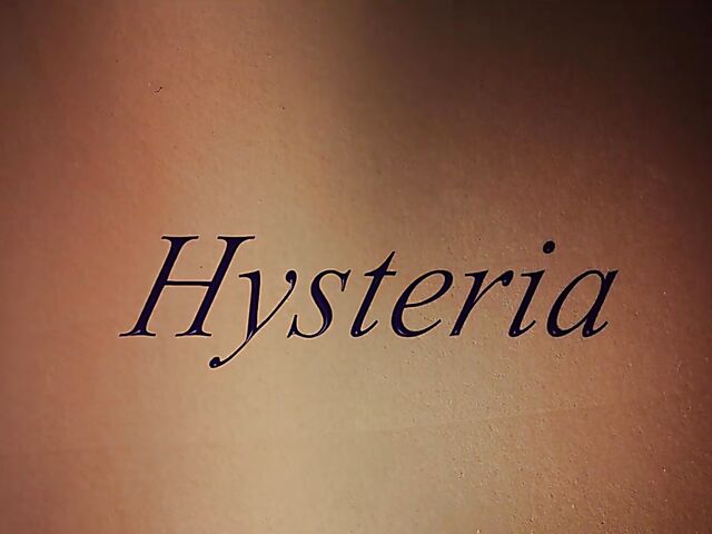 Anna Claire Clouds and Aiden Ashley lesbian orgasm in the morning