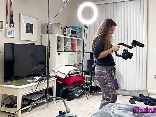 Porn backstage with blonde MILF Sophia West