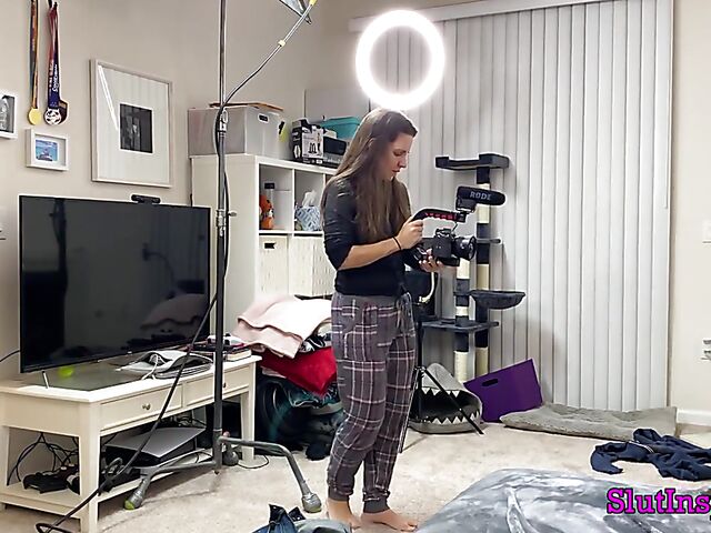 Porn backstage with blonde MILF Sophia West