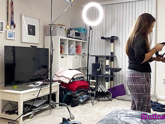 Porn backstage with blonde MILF Sophia West