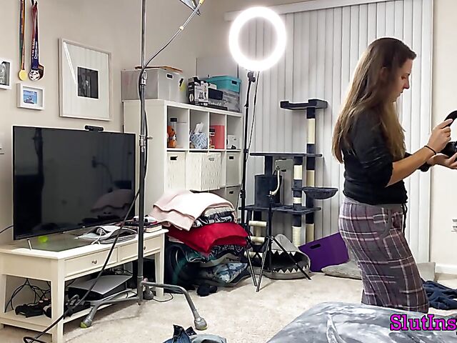 Porn backstage with blonde MILF Sophia West