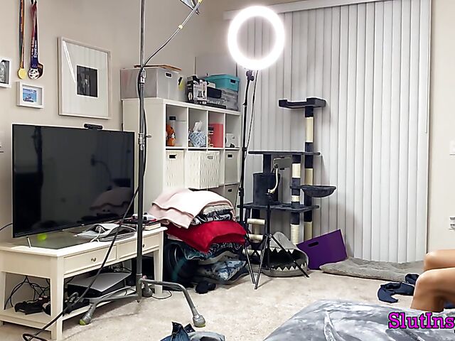 Porn backstage with blonde MILF Sophia West