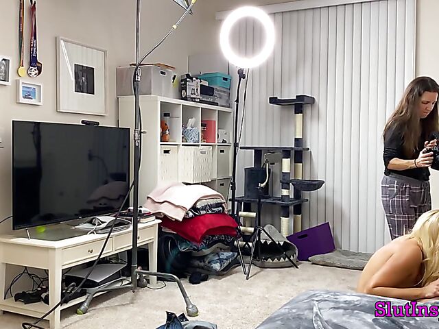 Porn backstage with blonde MILF Sophia West