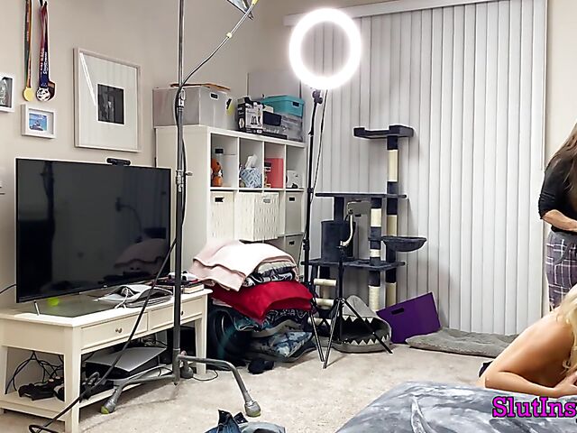 Porn backstage with blonde MILF Sophia West