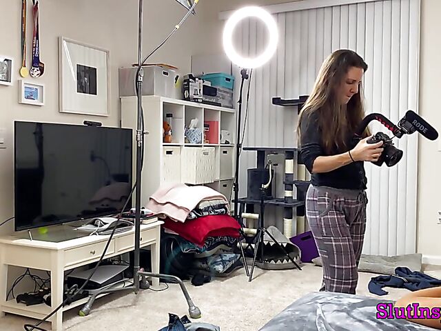 Porn backstage with blonde MILF Sophia West