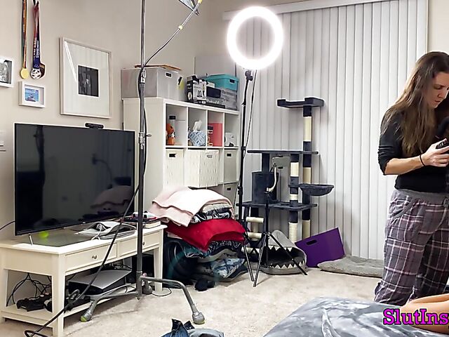 Porn backstage with blonde MILF Sophia West