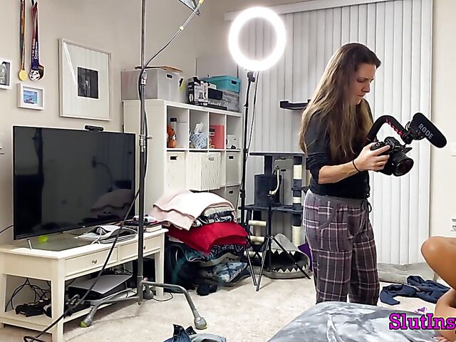 Porn backstage with blonde MILF Sophia West