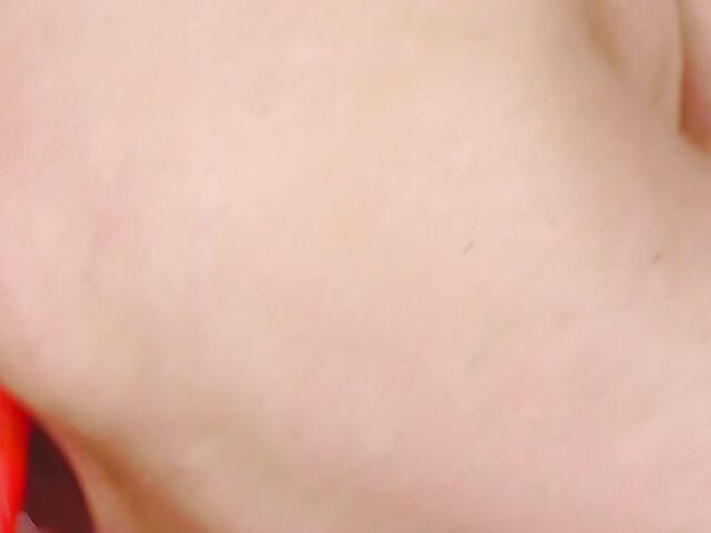 Busty BBW dildo lover JJ Jewel cleaning and masturbating