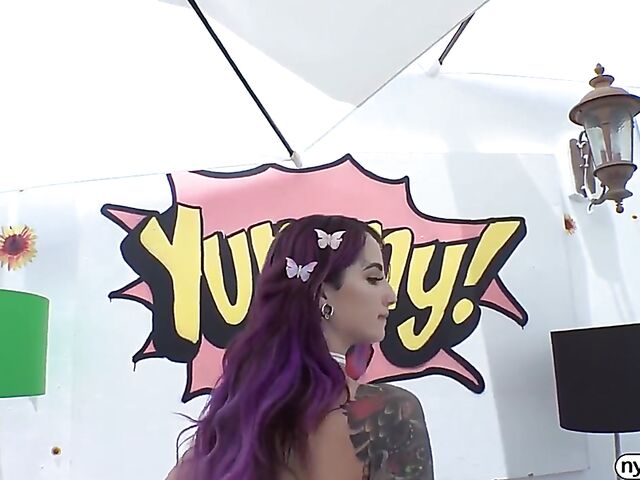 Close-up squirt fuck with purple-haired nympho Valerica Steele