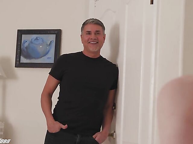 Ailee Anne - Mr Stefano fucking the babysitter