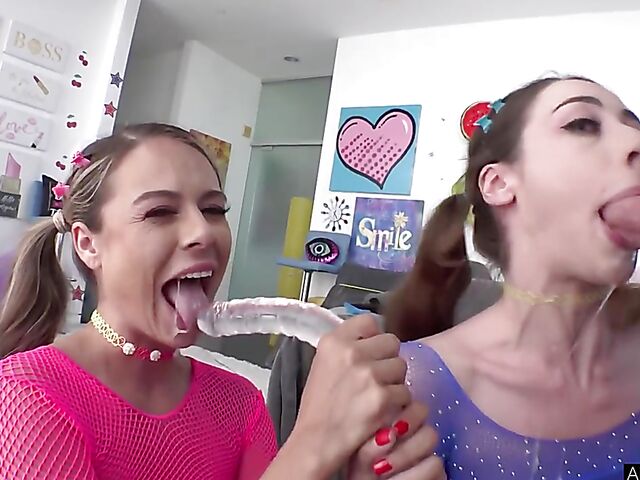 Lola Mai and Summer Vixen taste each other's asses in anal FFM 3some