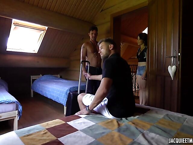 Euro pornstar Angelica Heart anal adventure