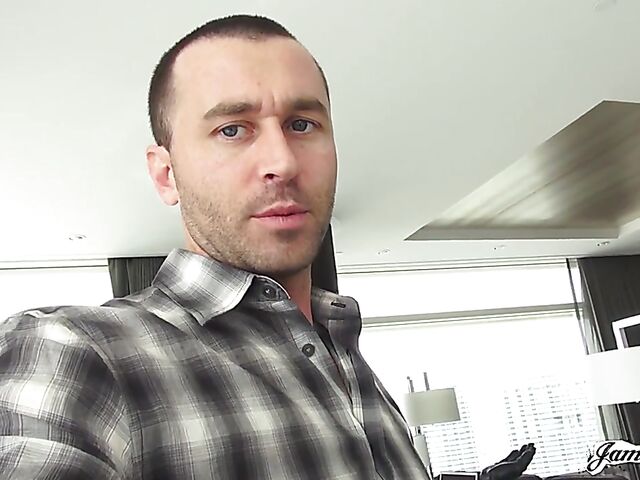 Behind the scenes with blonde pornstar Sarah Vandella