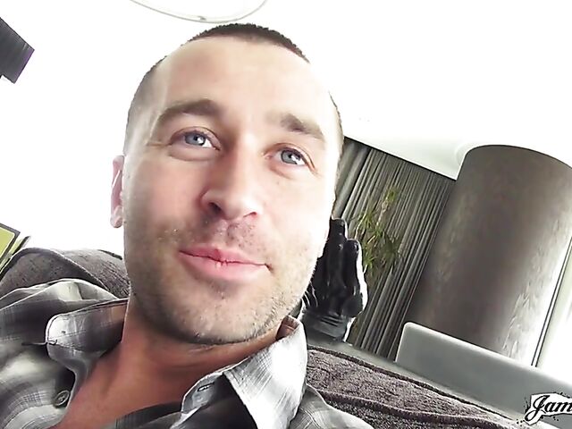 Behind the scenes with blonde pornstar Sarah Vandella